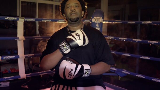 VIDEO Madee - Mafia Boxing Anthem (That's Me)