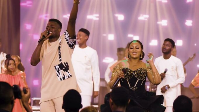 Bella Kombo Ft Eliya Mtishibi - Muulize Baba