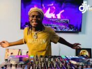 DJ FACEBOOK – OLD SCHOOL MIXTAPE SEASON 2 KUBWA KULIKO DJ FACEBOOK - OLD SCHOOL MIXTAPE SEASON 2 KUBWA KULIKO