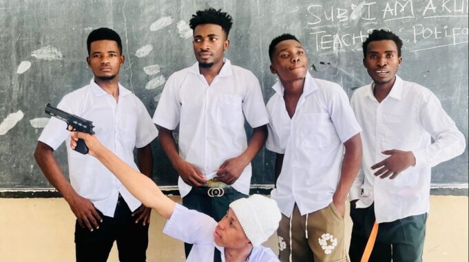 Yuzzo Mwamba - Ng'ambo Yuzzo Mwamba - Ng'ambo