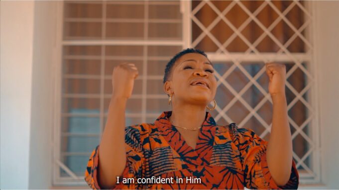 Victoria Nazah - Mungu Anaweza