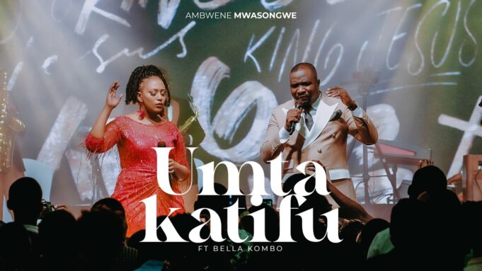 Ambwene Mwasongwe - U Mtakatifu Ft Bella Kombo