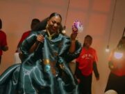 Bella Kombo – Seen The Light