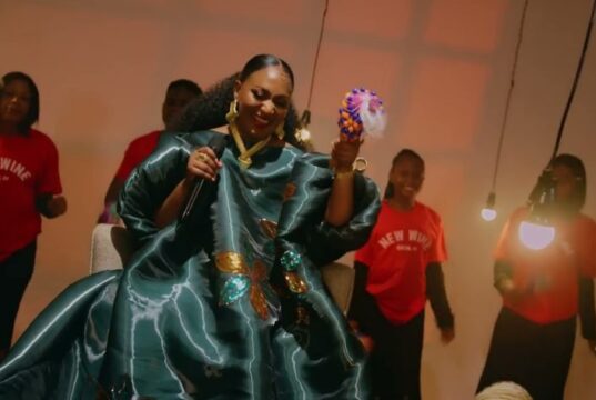 Bella Kombo – Seen The Light