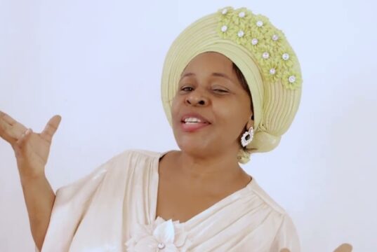 Jennifer Mgendi – Nimemuona Yesu