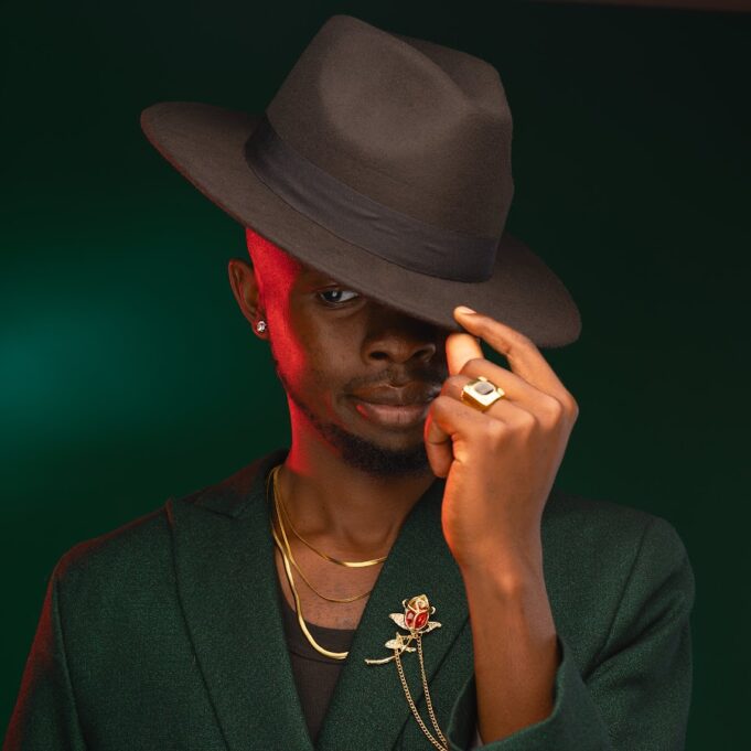 Gradine Toto - Tika Ngai Na Kimia (Leave Me Alone)