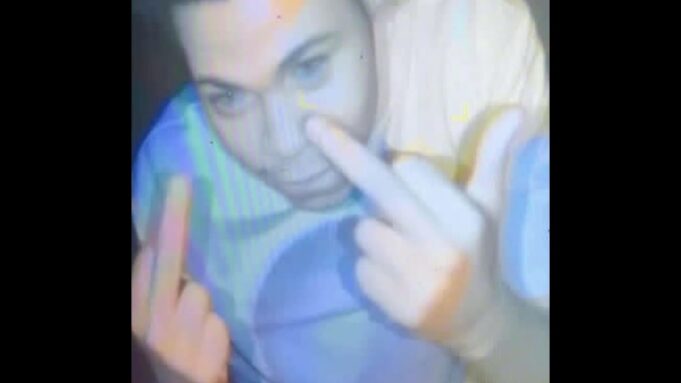 Usimamane - Hey Twin